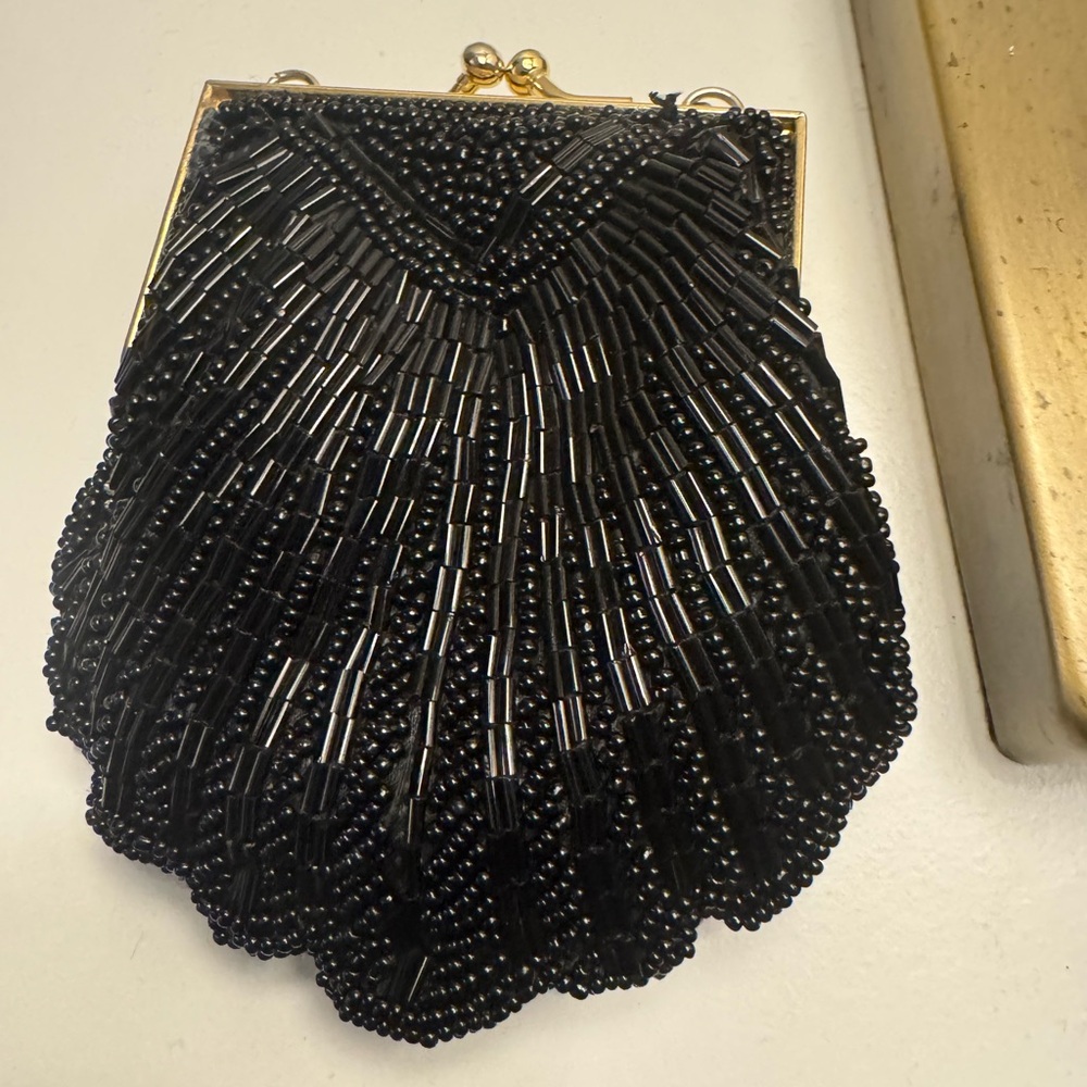 Elegant Black shell Beaded Clutch With strap